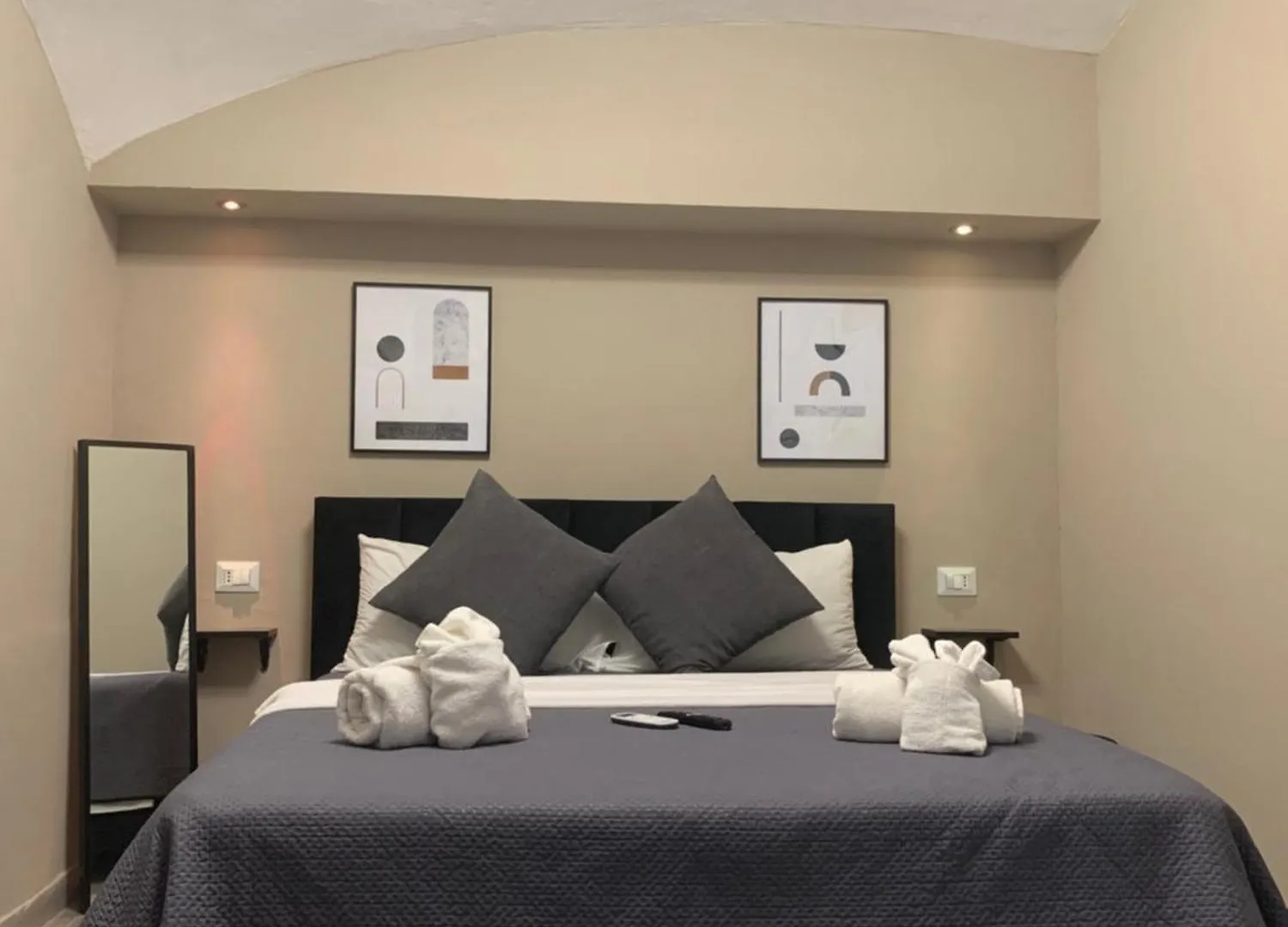 Pendino Rooms Neapel Italien